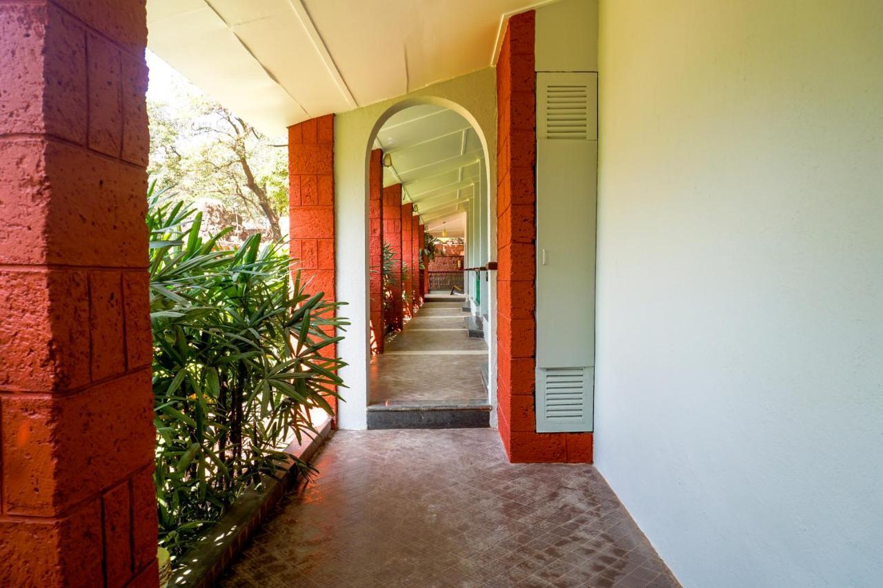Citrus Chambers Mahabaleshwar Hotel Exterior photo