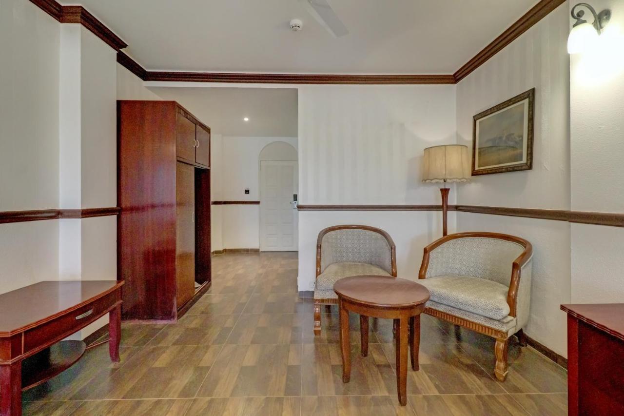 Citrus Chambers Mahabaleshwar Hotel Exterior photo